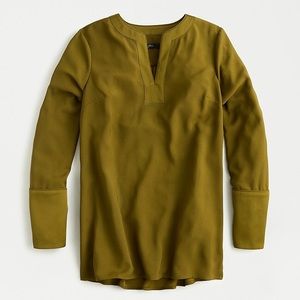 NWT J Crew V-neck tunic in satin-backed crepe HUNG